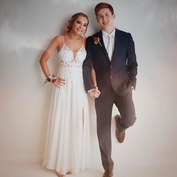 Meet your Posher, Madi - Picture 1 of 1